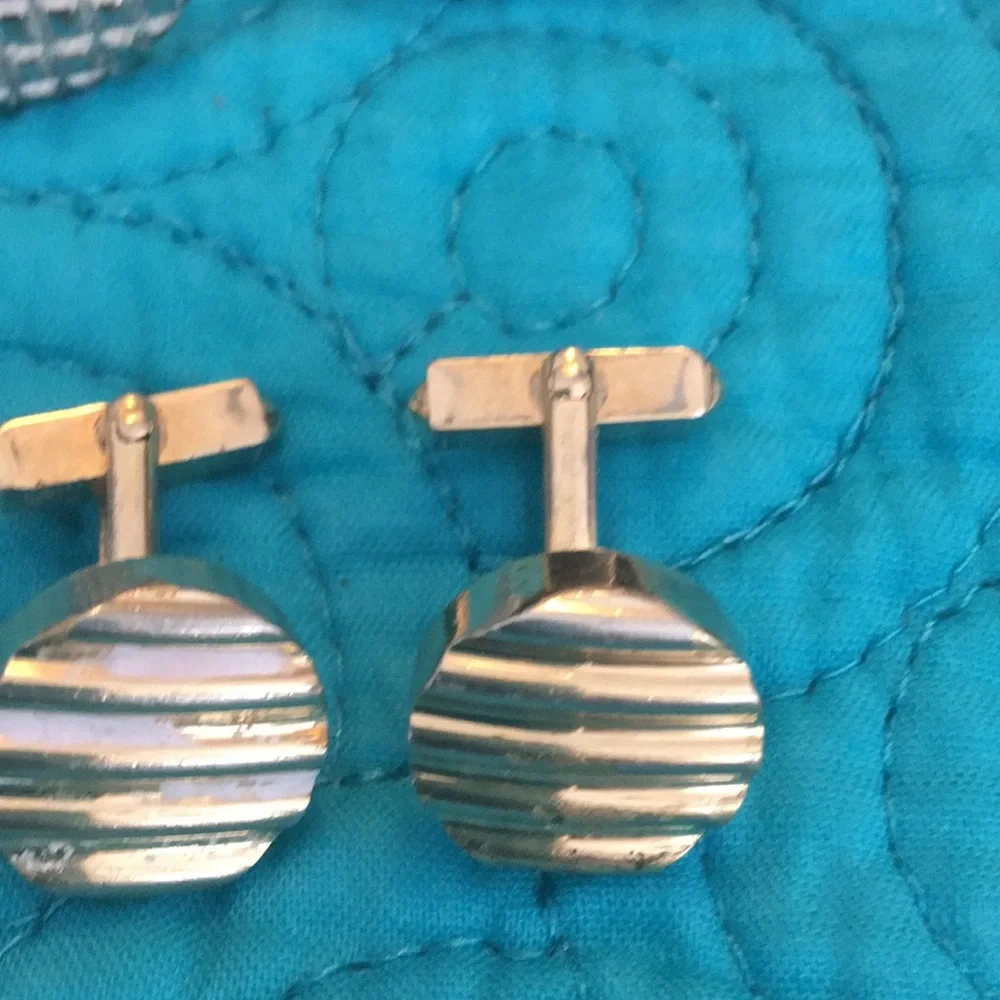 Cuff links wowwwwwwwwwww